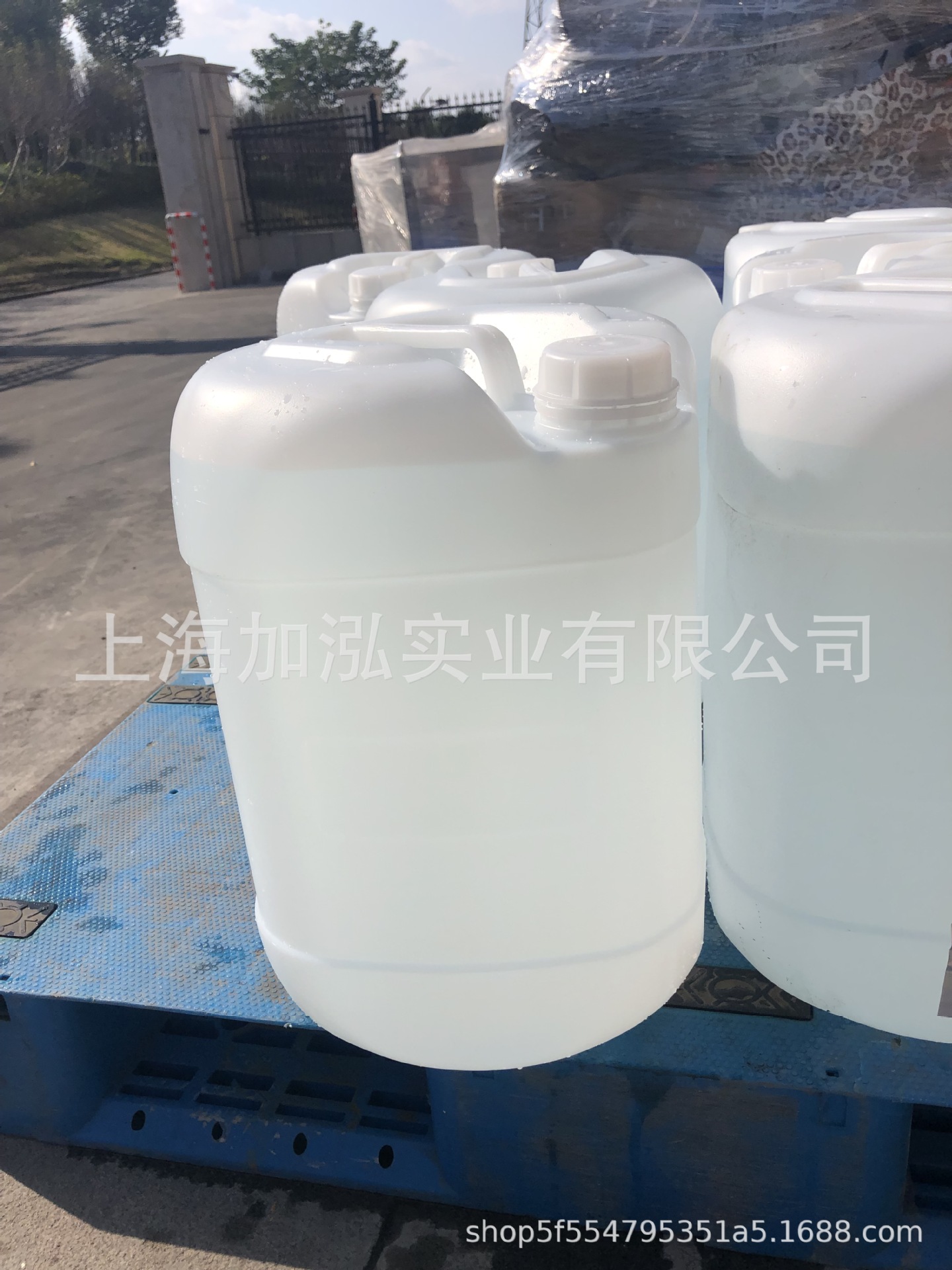 上海批发电镀喷涂用水工业蒸馏水，工业去离子水，去离子水