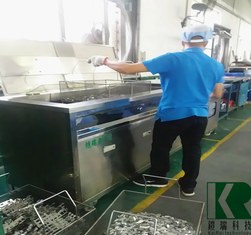 碳氢清洗机 汽车齿轮五金碳氢超声波清洗机