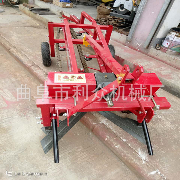 连云港 链条传动花生收获机 四轮带花生收获机