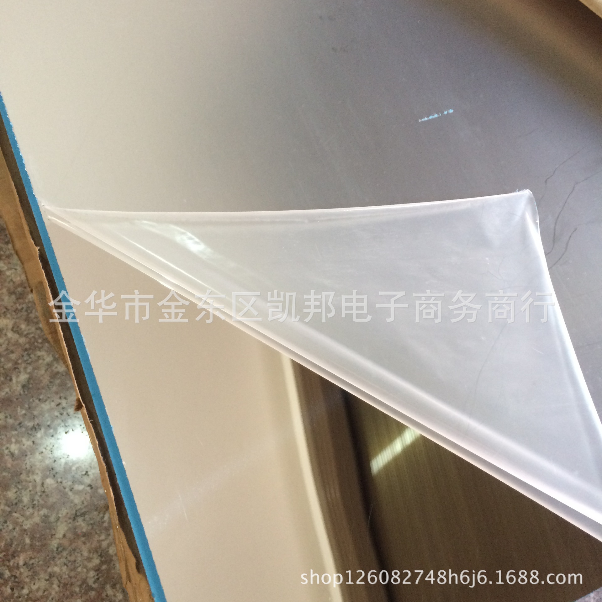 ps镜片  亚克力镜片  整张尺寸 1220x1830mm  pc镜片 930x1830mm