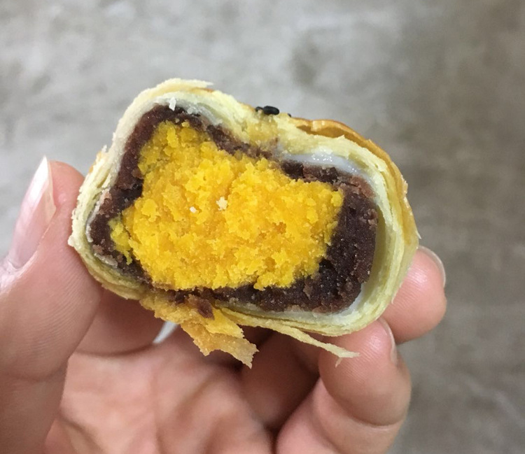 蛋黄酥3.jpg