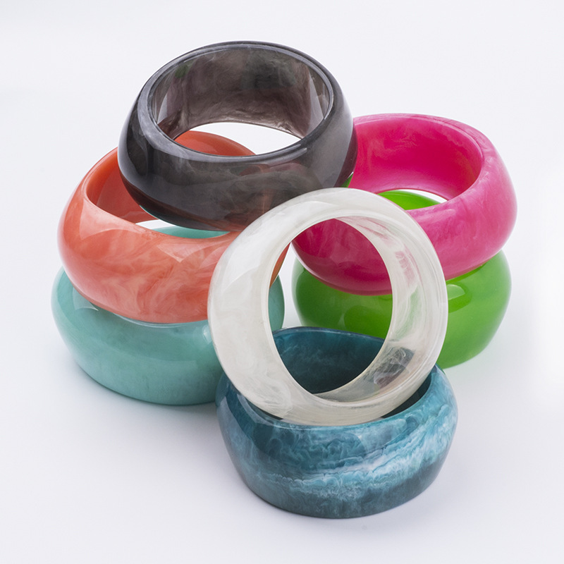 Casual Elegant Lady Solid Color Resin Bangles Wholesale display picture 7