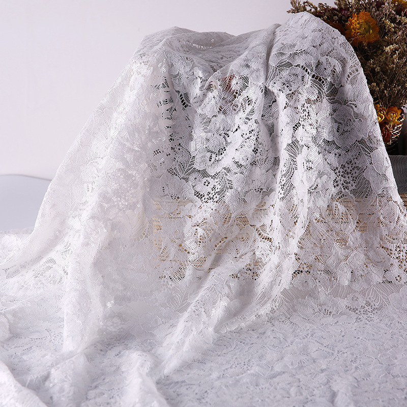 厂家热销 新款亮片绣花布蕾丝底布珠片绣 连衣裙婚纱礼服绣花面料