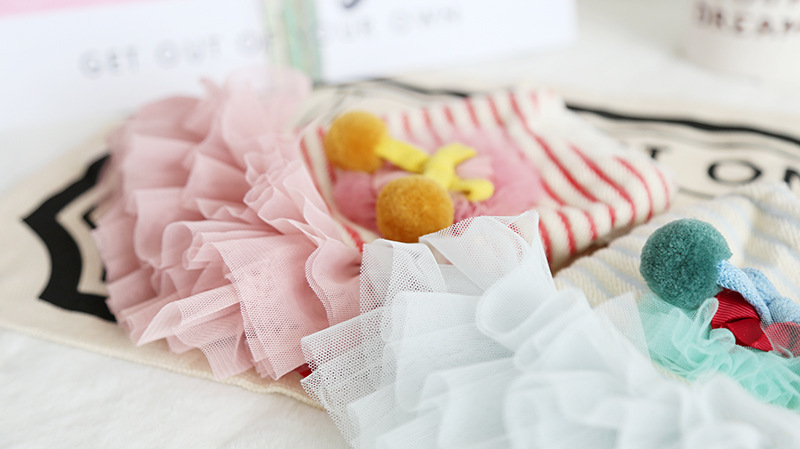 大毛球条纹纱纱裙