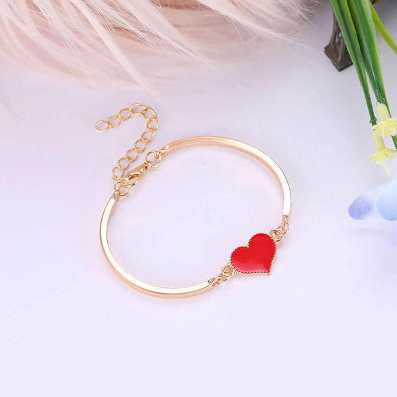simple fashion retro peach heart bracelet clover bracelet wholesale nihaojewelrypicture9