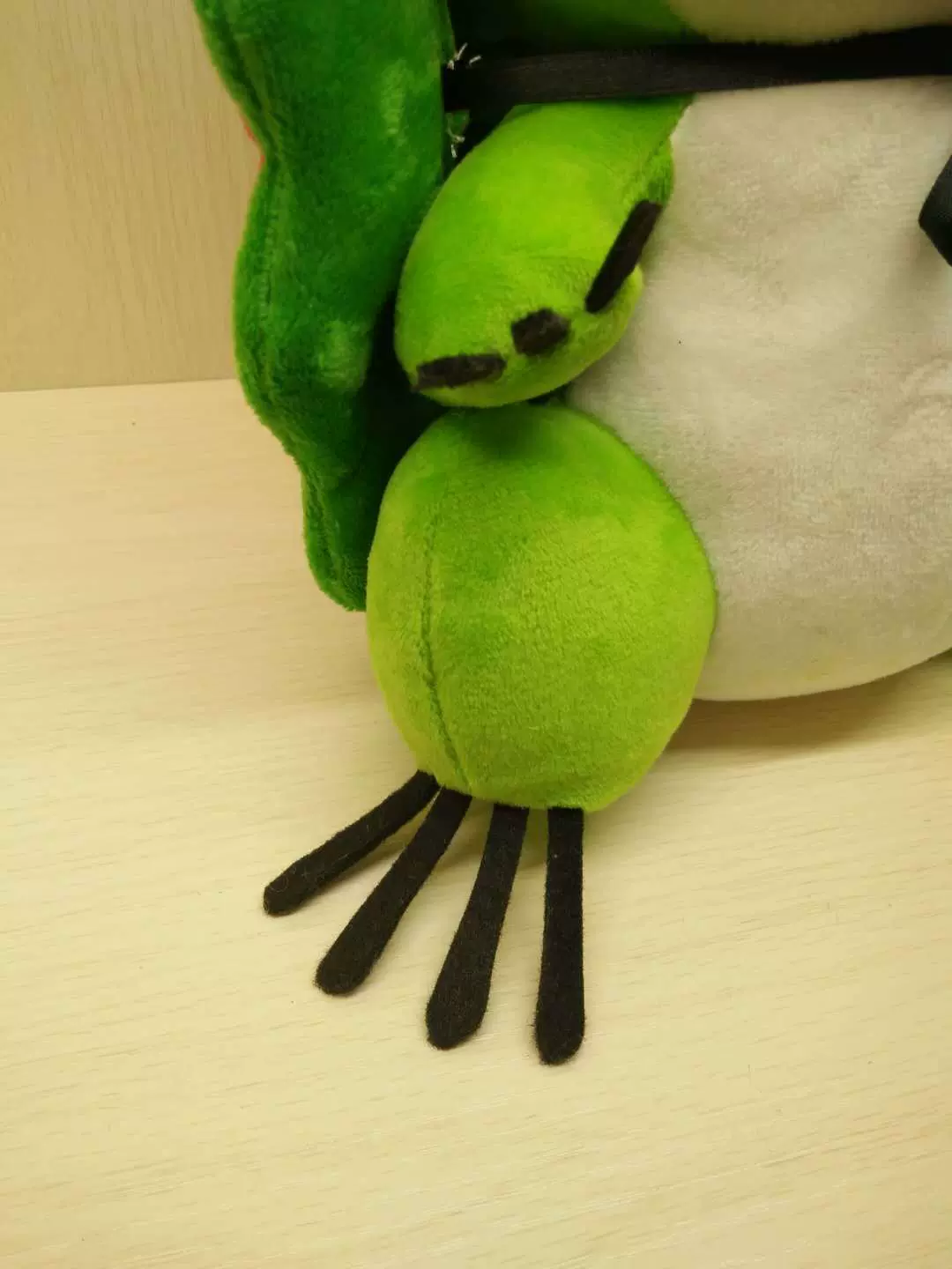 青蛙旅行的毛绒玩具玩偶佛系游戏周边公仔深圳厂家来图订制生产