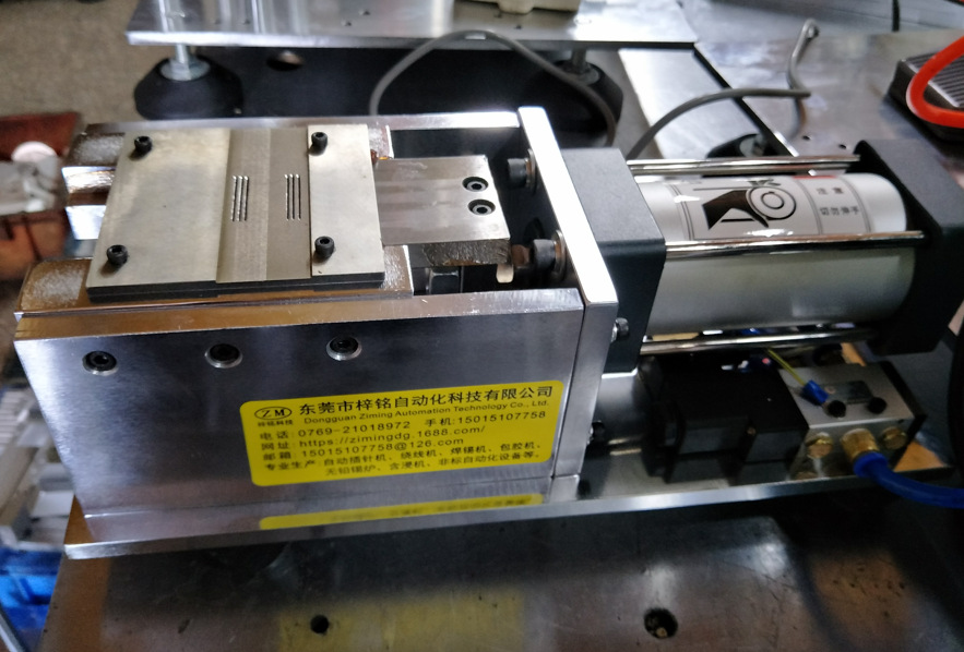 变压器电容电阻电子零件奇形怪状零件切脚机网络滤波器气动切脚机