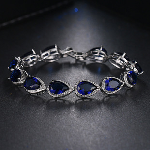�W����� �W��΢�AAA�ʯˮ�����Ů�r�����C ���Q�Ʒ