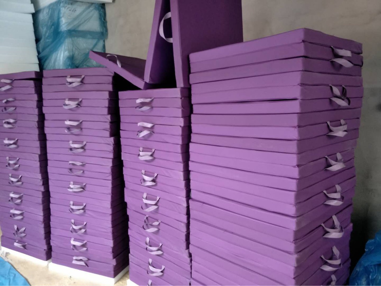 Factory Spot School Training Three Folding Leather Gymnastics Mat Dance Yoga Mat Taekwondo Boxing Flip Mat