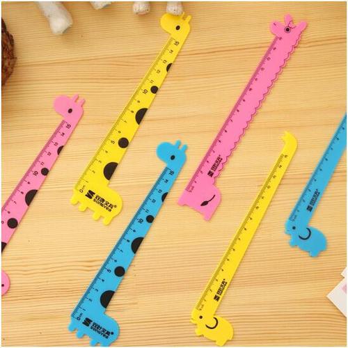 Children and students cartoon animal giraffe plastic ruler 15cm student ruler random one