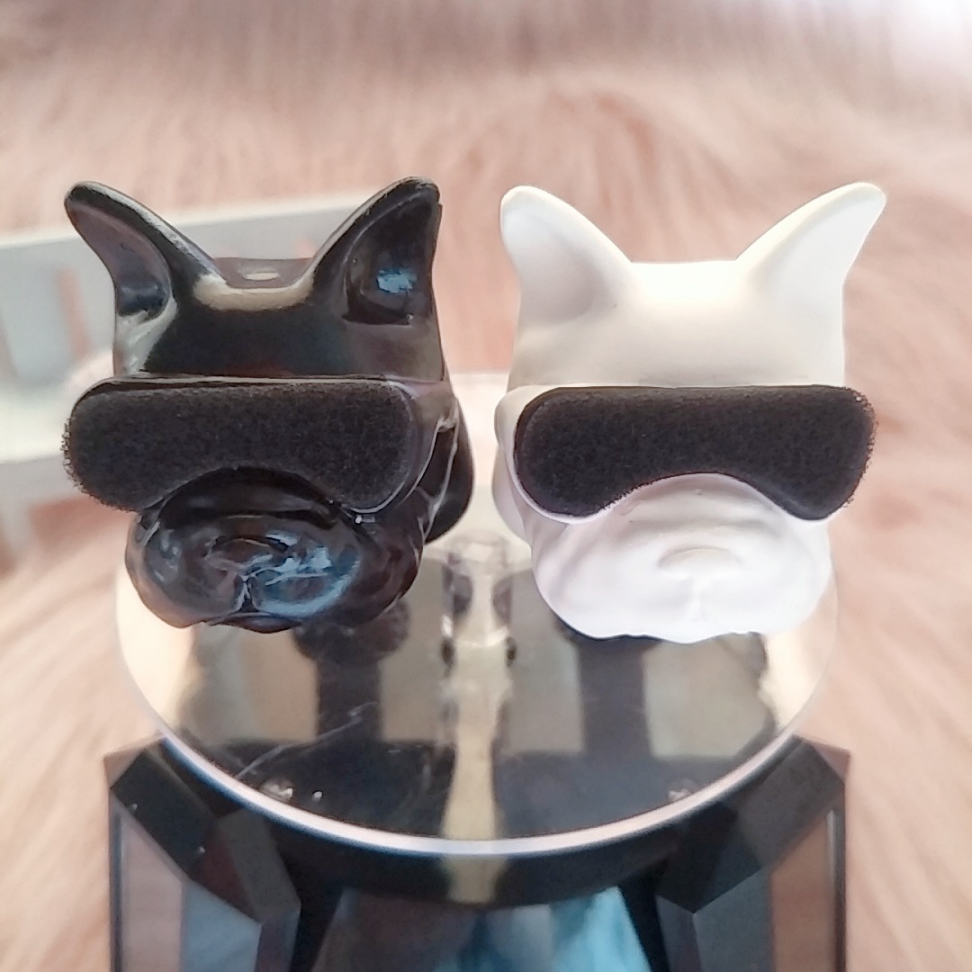 新創意 萌酷小狗頭公仔H墨鏡法國鬥牛犬汽車香薰出風口 車載擴香