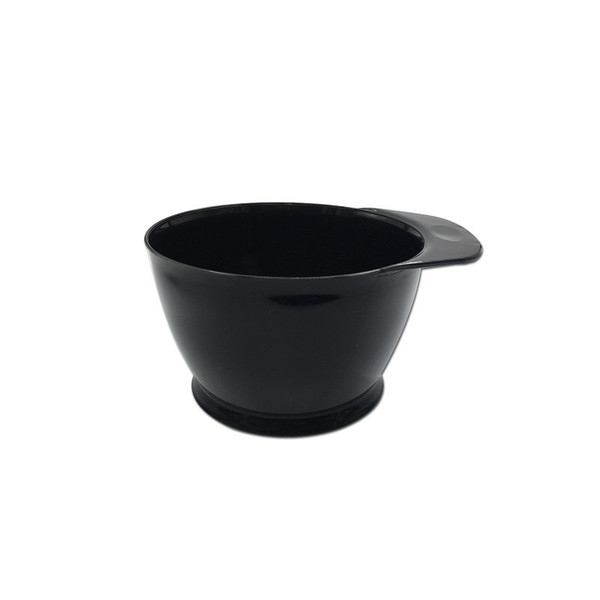 Manufacturers supply large hats and bowls of oily bowls for hair…