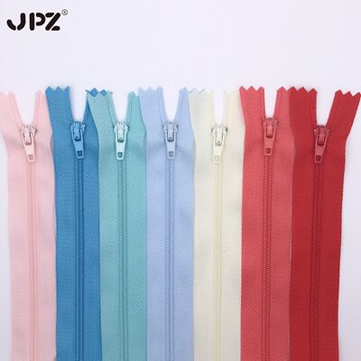 Manufactor Direct selling goods in stock No. 3 nylon zipper Self locking clothing Polyester fiber colour Placket Home textiles zipper DIY