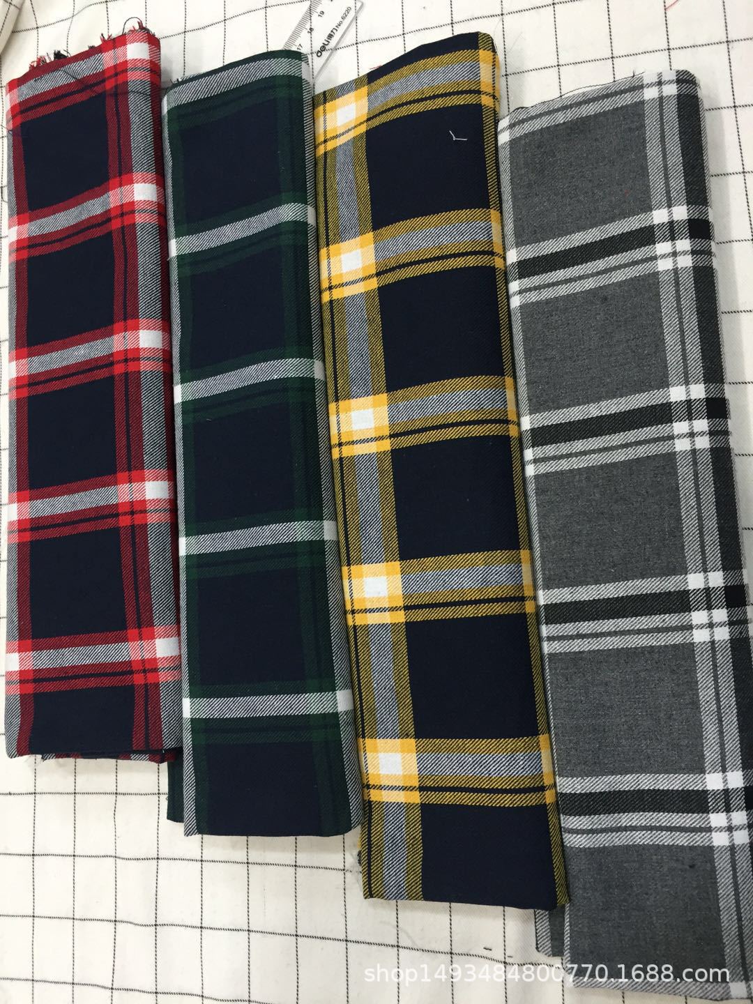 18秋季新款法兰绒衬衫长袖面料工艺品面料厂家直销现货供应