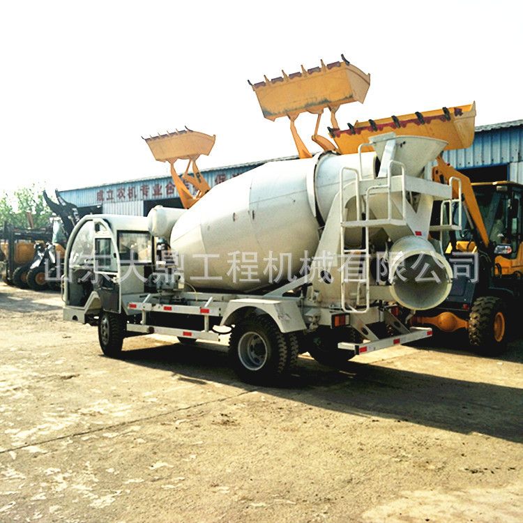 各种规格四不像改装罐车 四轮驱动混凝土搅拌车 四不像罐车