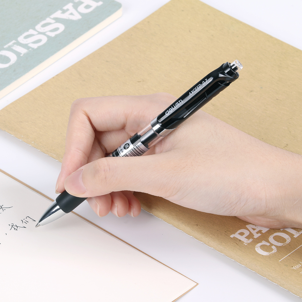 Delit S02 bolígrafo neutro de 0.7 mm cabeza de resorte gruesa bolígrafo negro bolígrafo de agua estudiantes bolígrafo de firma de pulso 12