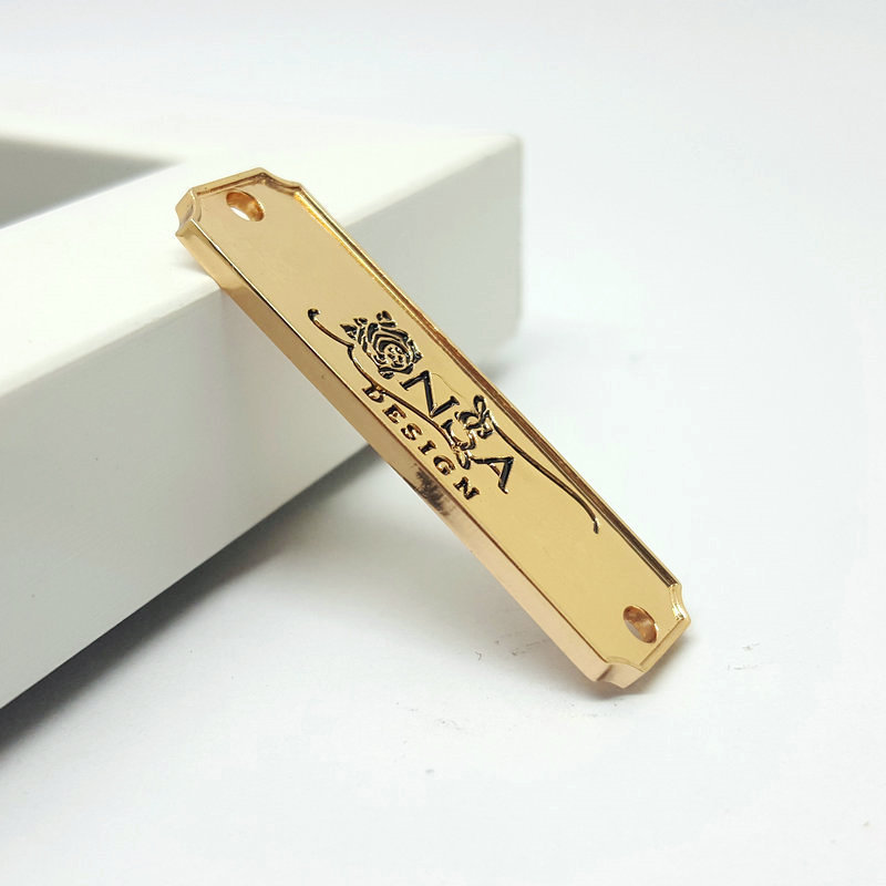 4211051392_1563207067