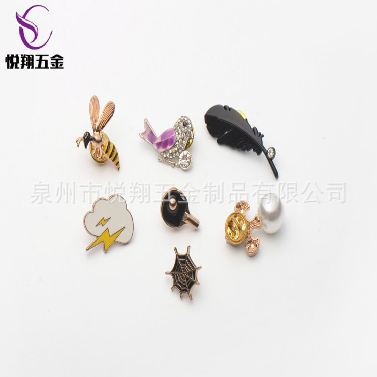 金属蜜蜂胸针 锌合金烤漆珐琅卡通徽章 专业定做金属工艺品校徽