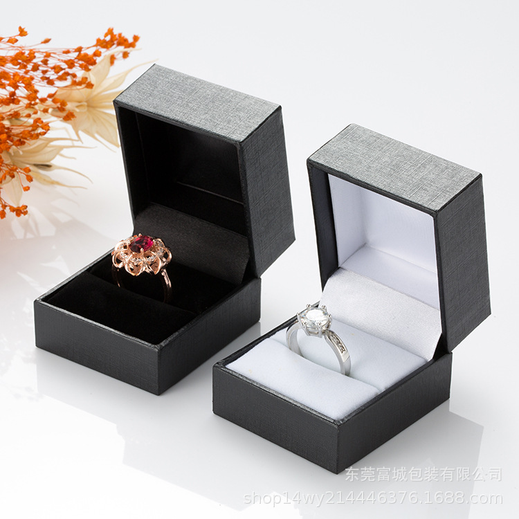 珠宝首饰盒 高品质定制可烫印logo 经典黑色精美压纹纸戒指盒