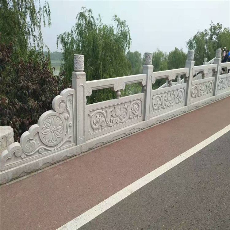 汉白玉桥栏杆雕刻 河道简易护栏厂家