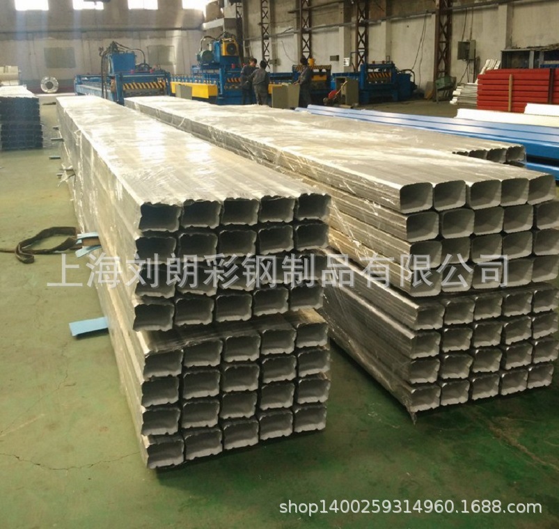 公司长期供应各型优质彩钢落水管、雨水管、下水通道、特价批发