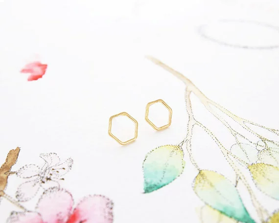 Cut hexagonal honeycomb polygon honeycomb hexagonal simple geometric stud earrings