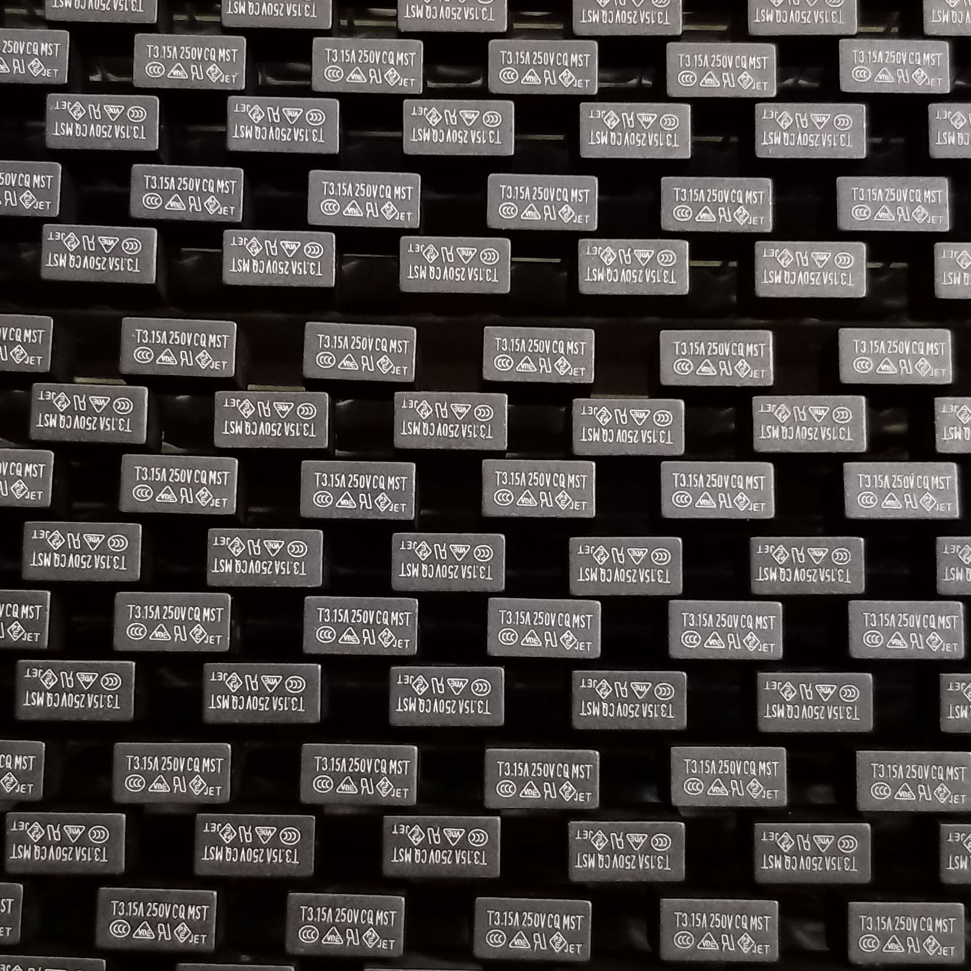 方形保险丝  原装功得   MST1A250V/MST2A250V/MST3.15A250V