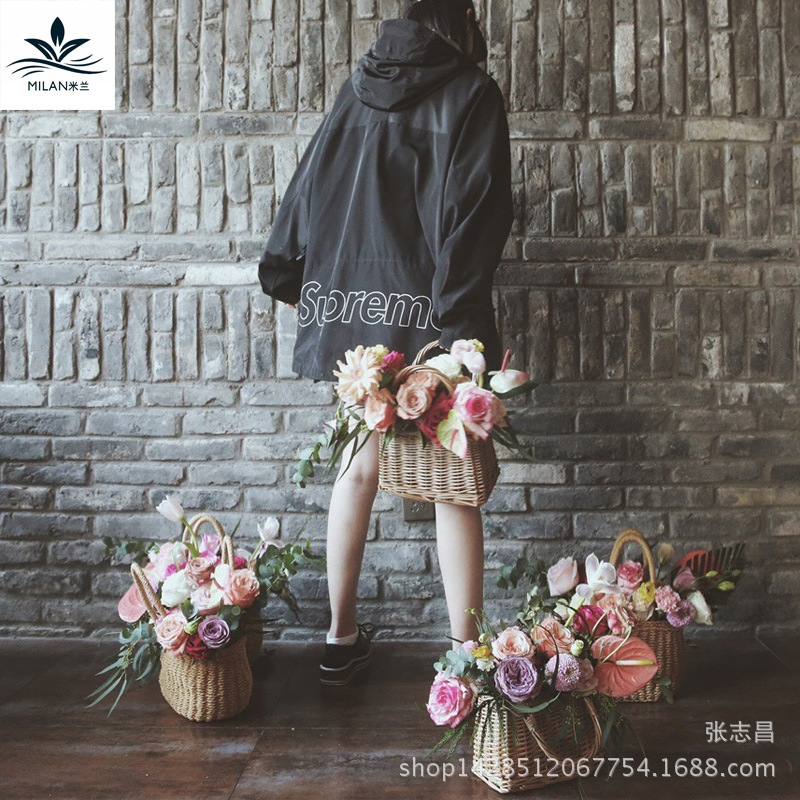 Cesta portátil de paja de Milán bolso de escuela coreano cesta de flores cesta de mimbre hecha a mano cesta de almacenamiento