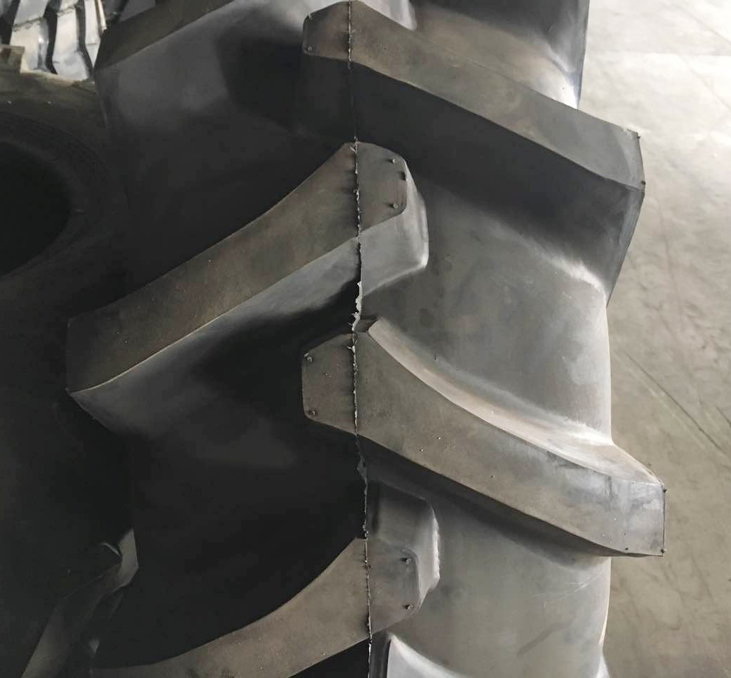 厂家供应16/70-20 两头忙 R1人字花轮胎