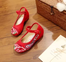 女式布鞋;童特色鞋;汉服鞋