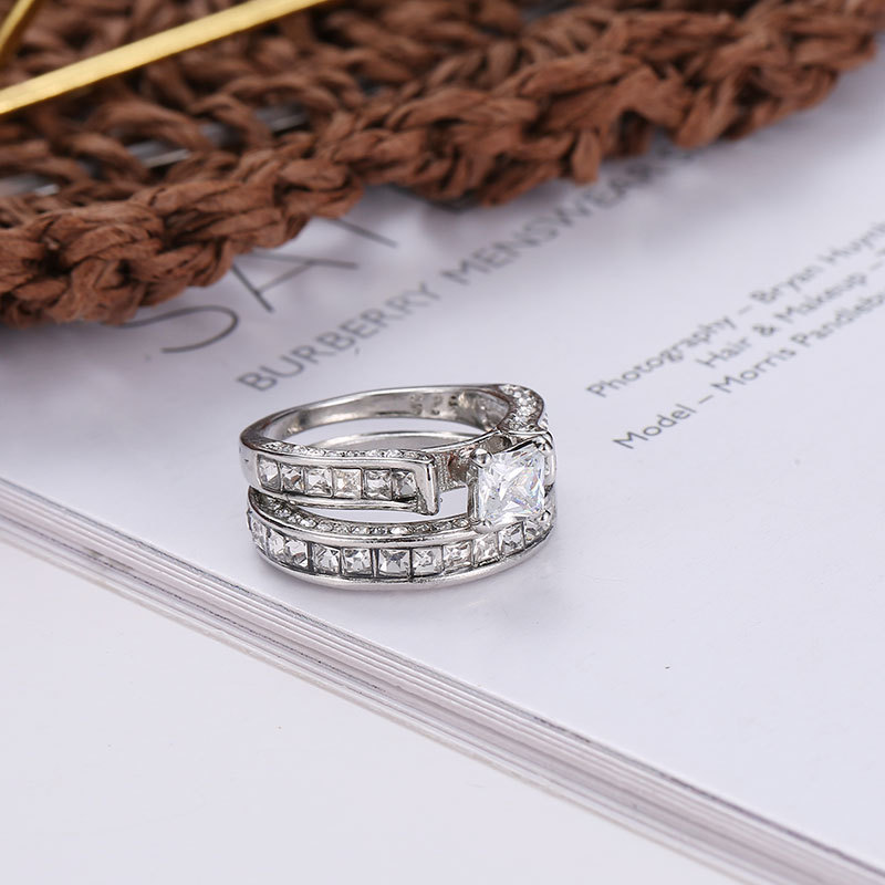 New Couple Two-piece Big Zircon Ring Environmental Protection Copper Diamond Bridal Wedding Ring display picture 5