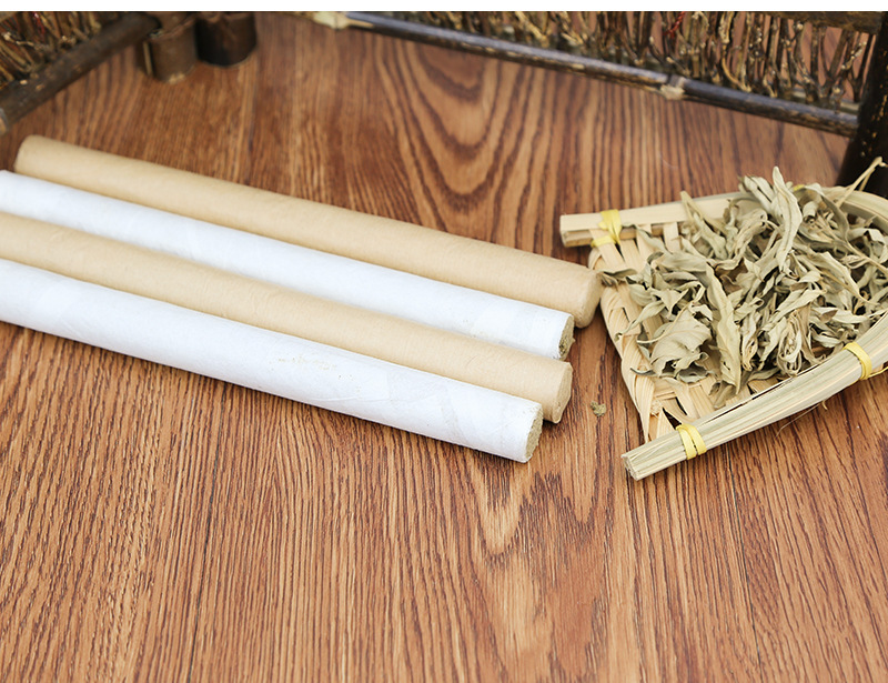 Handmade Moxa Sticks Ai Tiao 35:1 Pure Moxa Wool Rolls 18x200mm for Moxibustion Home and Studio Use in use