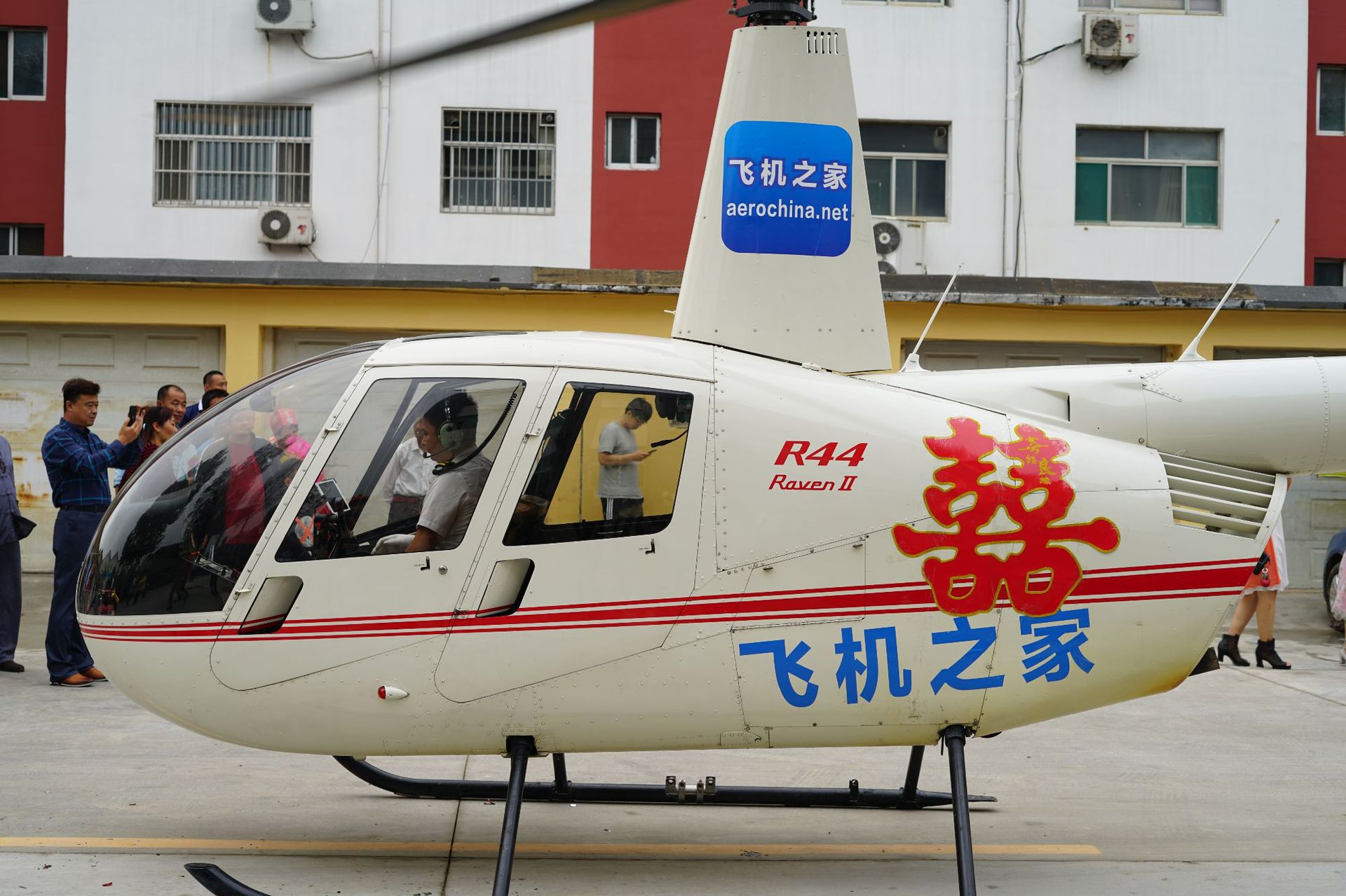 ��ֱ̨����������̨����ֱ���� ֱ�������޼۸� ֱ���ɻ�����