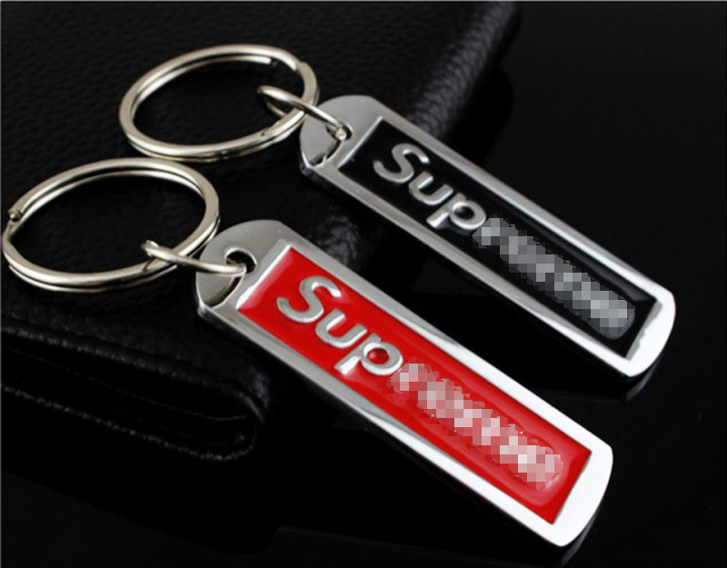 New letter key chain stainless steel metal black red European and American fashion brand gift Supreme key chain