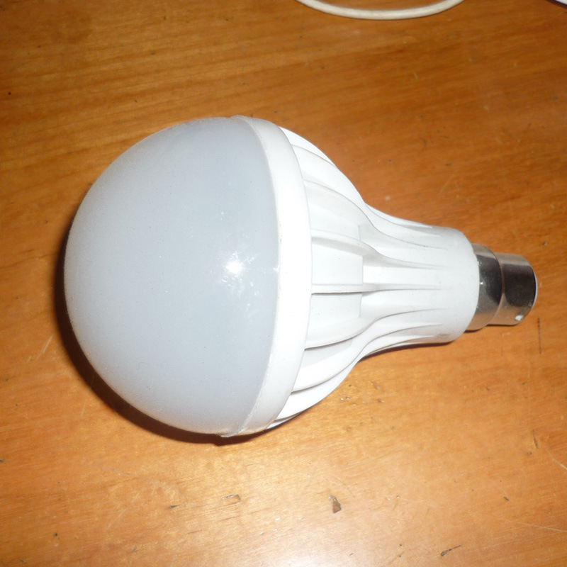 厂家直销 LED球泡 高亮节能LED灯泡 现货批发 量大从优 品质保障