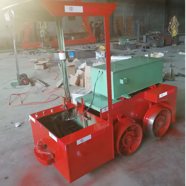 宏图机械制造小型电机车  1.5吨矿用电机车