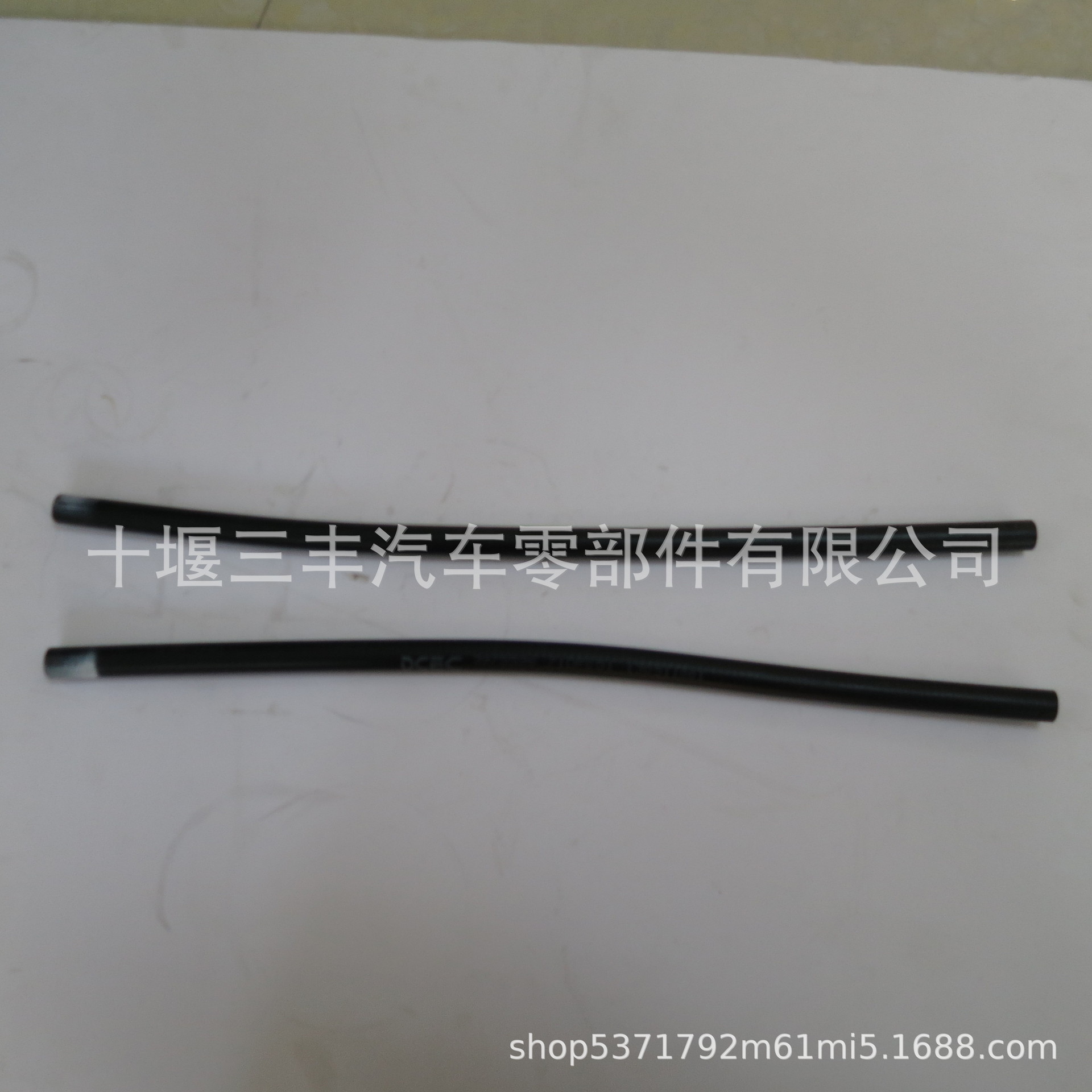 【水滤直软管】适用东风卡车发动机kms6CT 水滤座进水管3975596