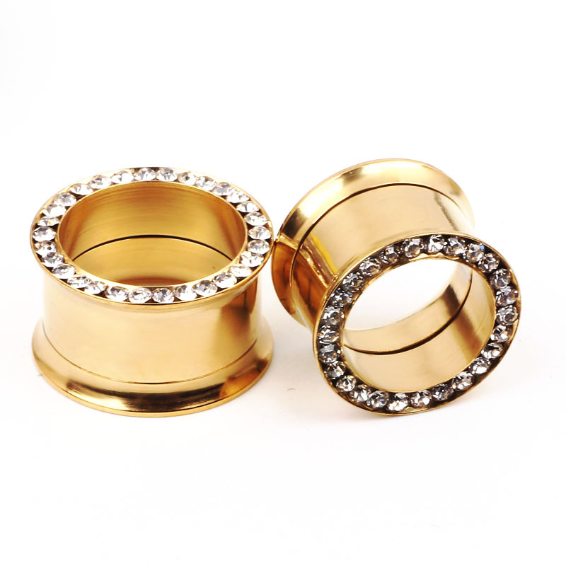 Pointed titanium steel lip stud product view
