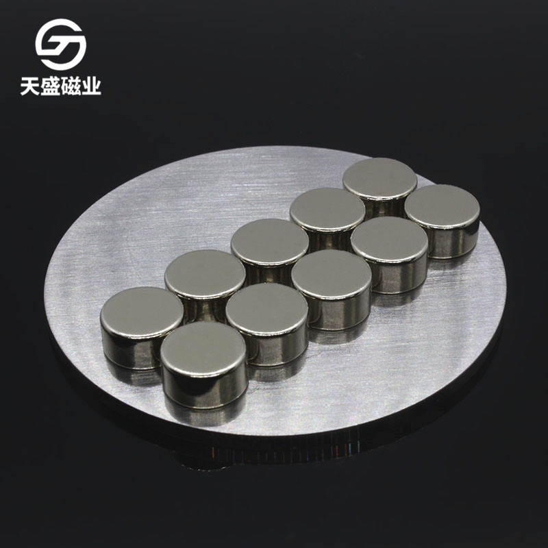 现货D9*4钕铁硼强磁吸铁石包装盒磁石玩具磁钢圆形9×4强力磁铁片