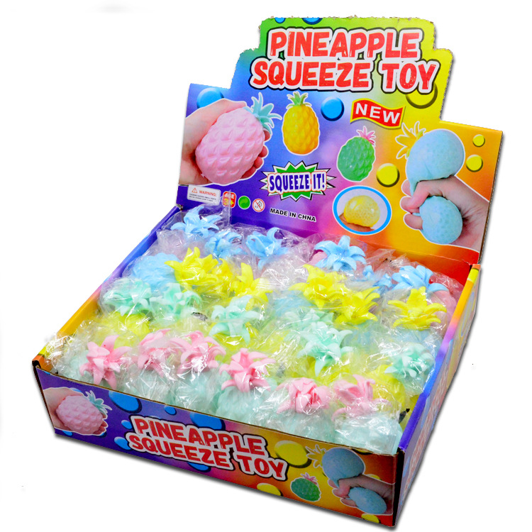 Suministro transfronterizo Nueva simulación de ventilación exótica pequeña piña descompresión ventilación piña pizca Bola de uva ventas directas de la fábrica