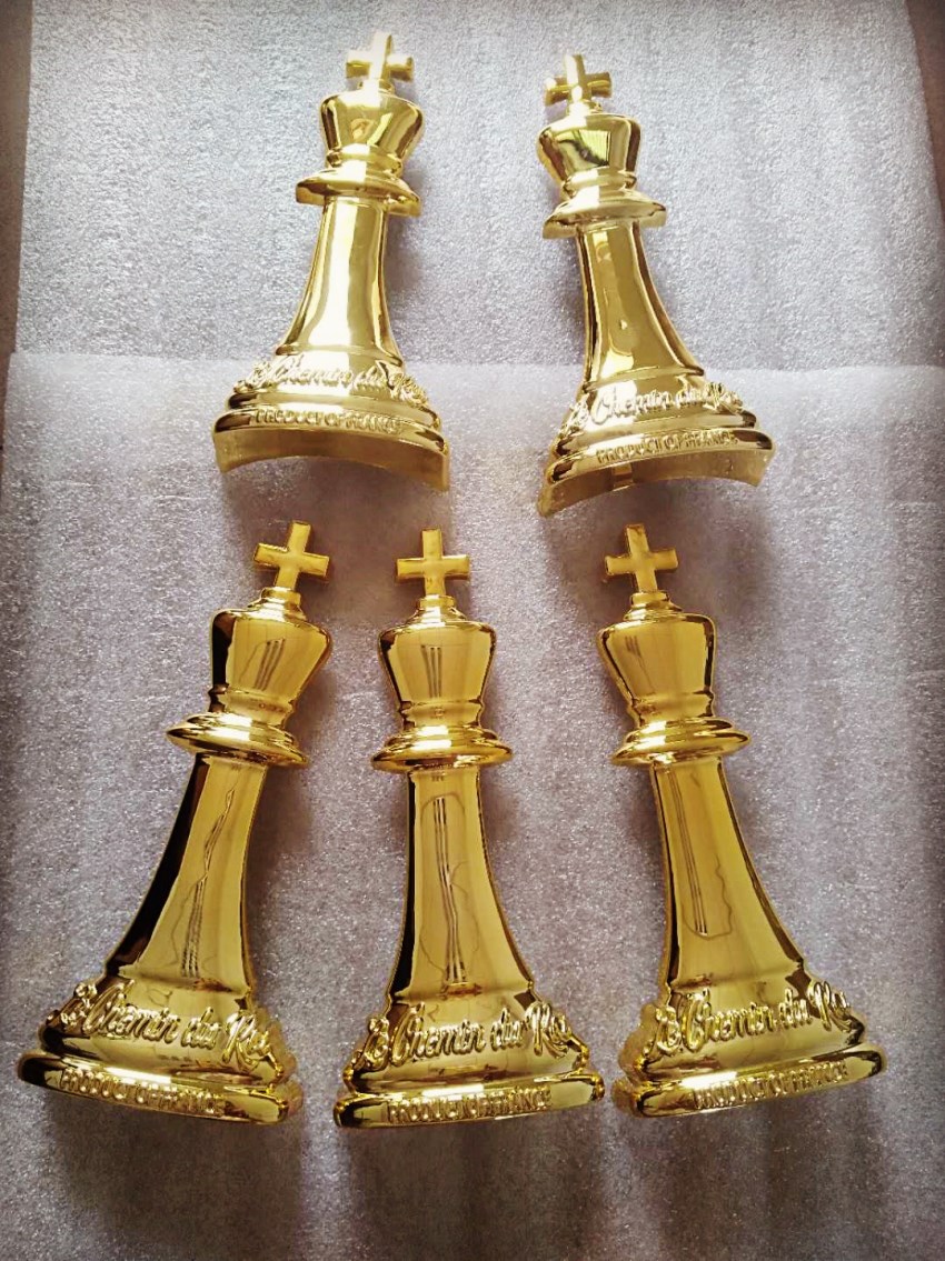 深圳塑胶PVD真空镀膜加工厂 1天打样 品质稳定UV电镀加工厂家直销