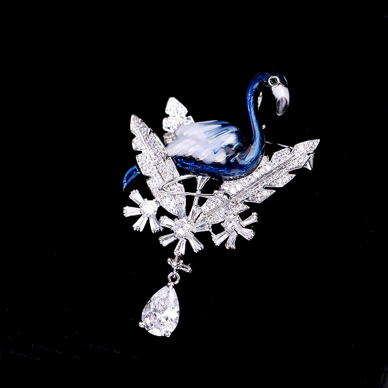 Atuendo De Moda Coreana Brillo Zircon Flamenco Broche Suéter Abrigo display picture 11