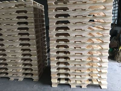 Manufactor customized American style Tray Wooden pallets Four Pallet Card board Forklift Tray