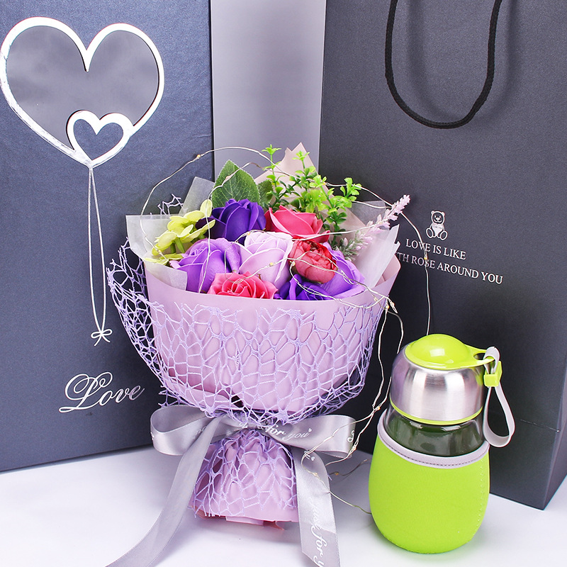 杯子十9朵花束紫1