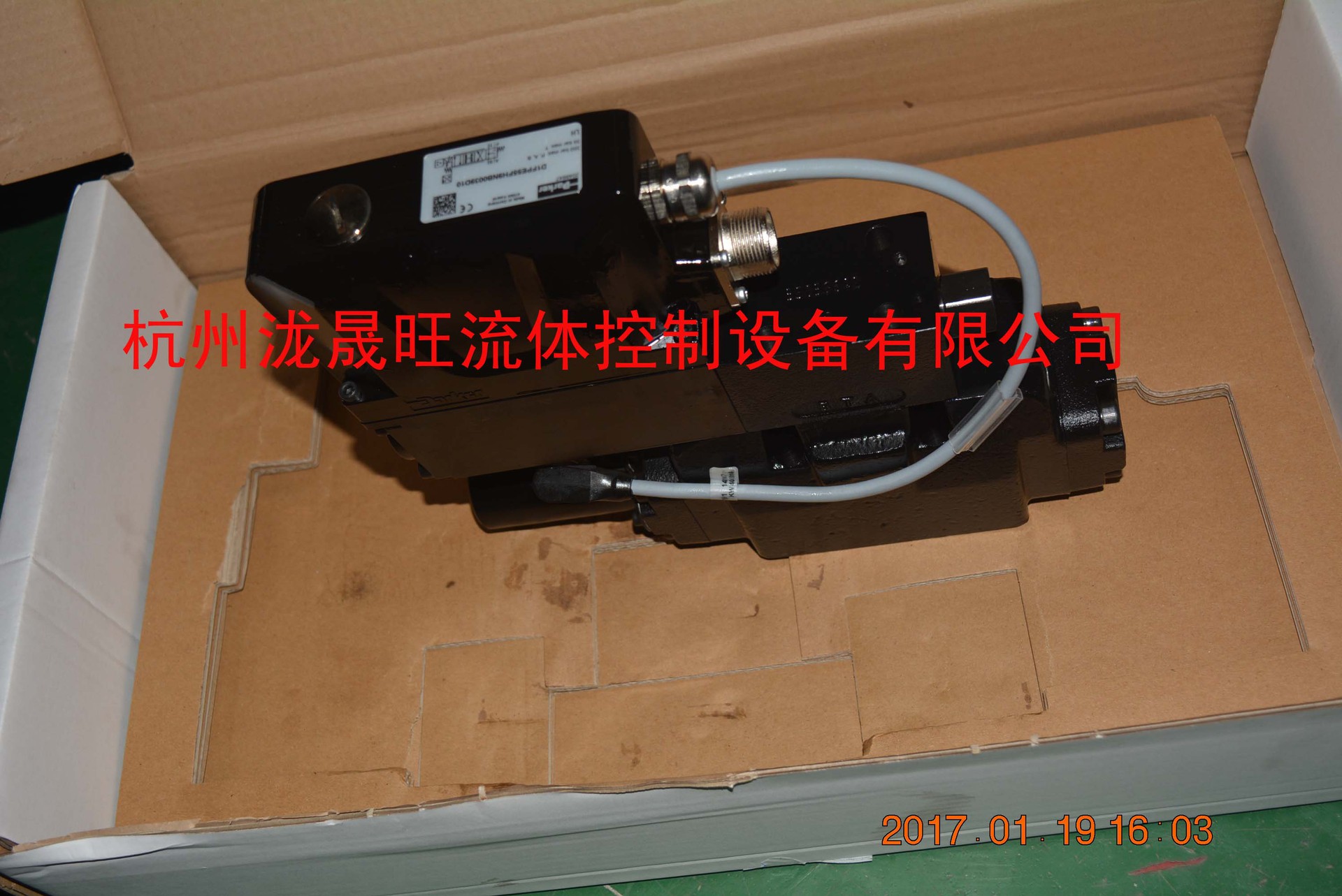 特价供应派克PARKER德国产伺服阀D31FPE52EB5NK00