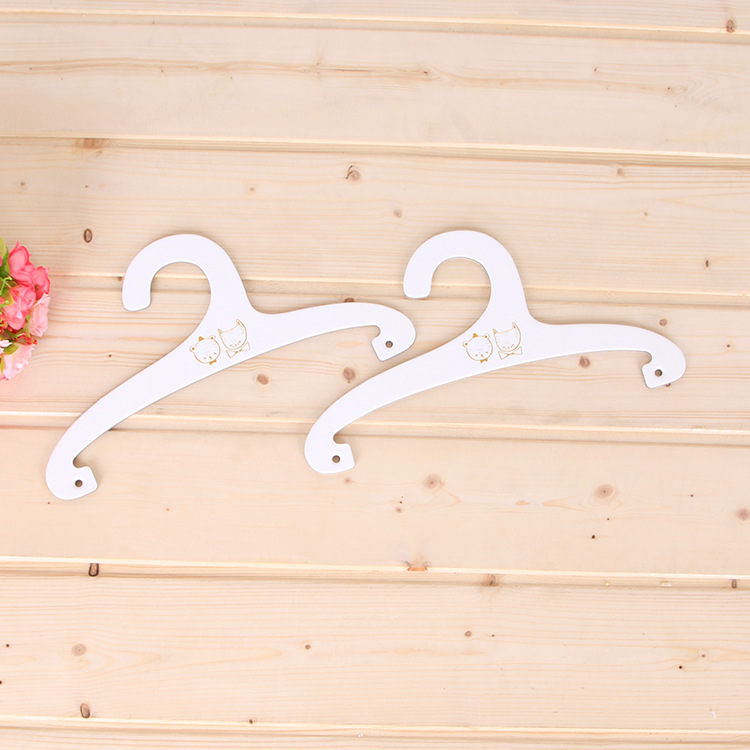 質恒包裝廠家專業定制彩色紙質衣架印刷 環保壹次性紙衣架