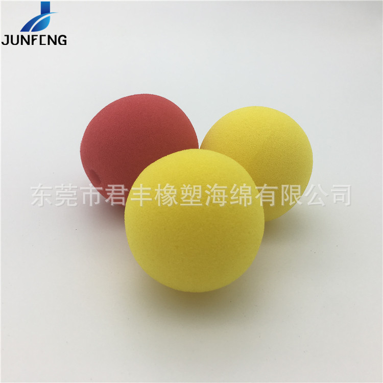 东莞君丰供应黑黄色65MM直径通孔过滤海绵打磨球 乱孔打泡泡沫圆