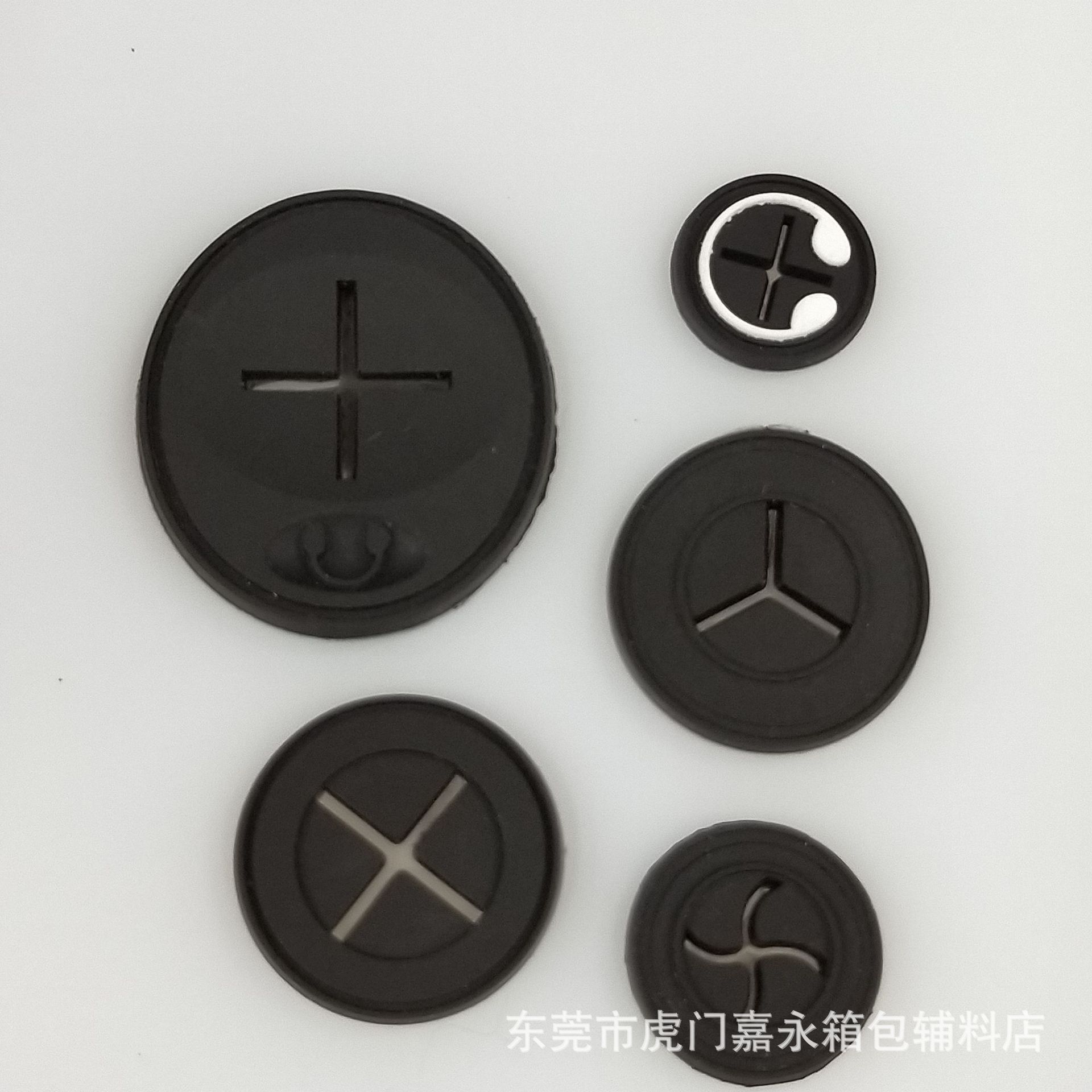 厂家直销 耳机孔 PVC塑胶滴胶十字出线标  腰包软橡胶章耳机孔