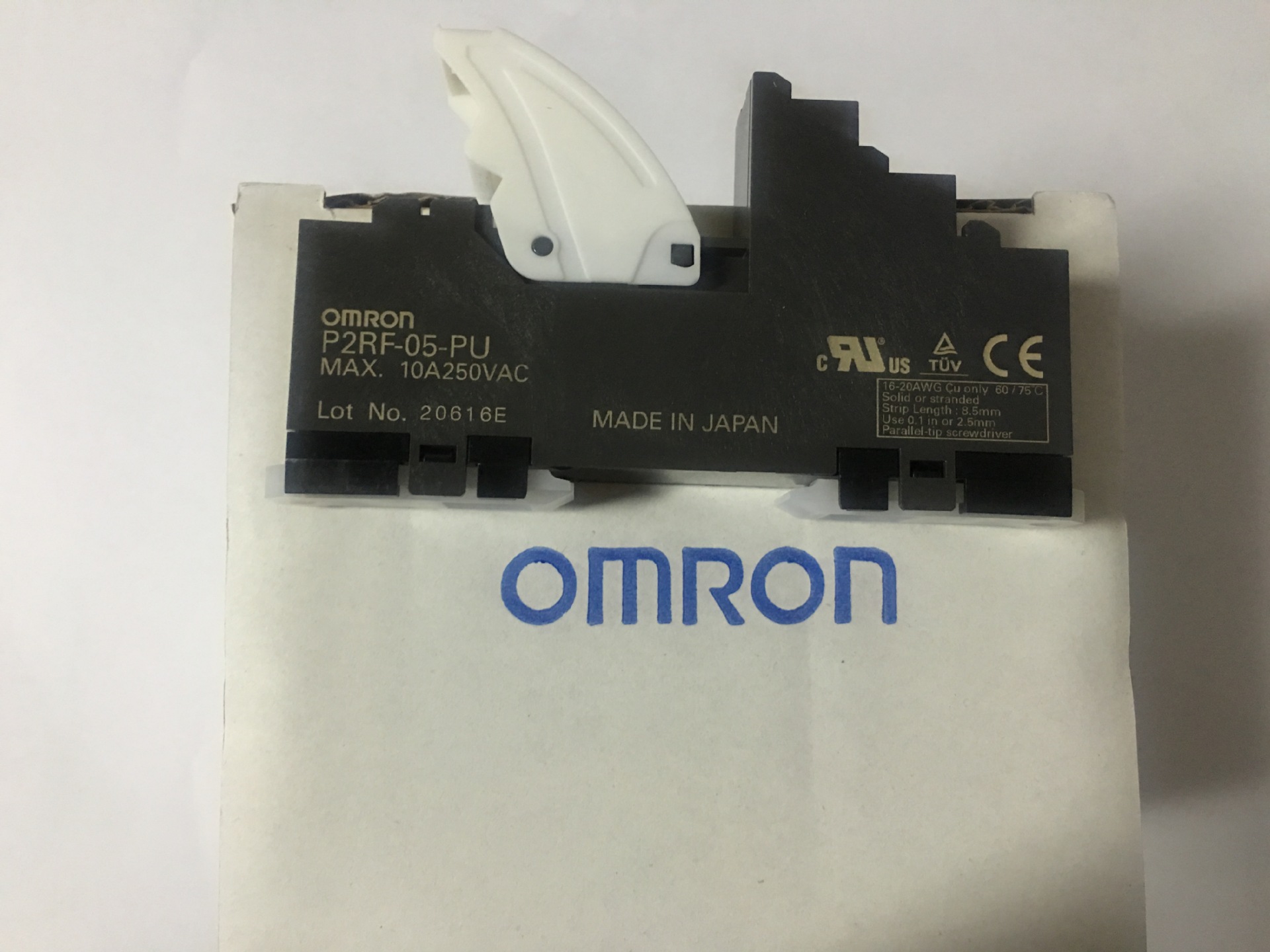 OMRON 欧姆龙 端子台插座 P2RF-05-PU  现货供应