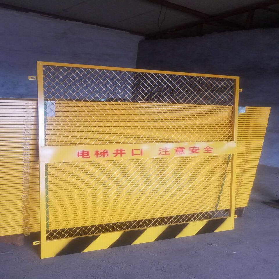 施工电梯门现货 井道电梯门 施工安全门 优质货源 量大价格更优惠